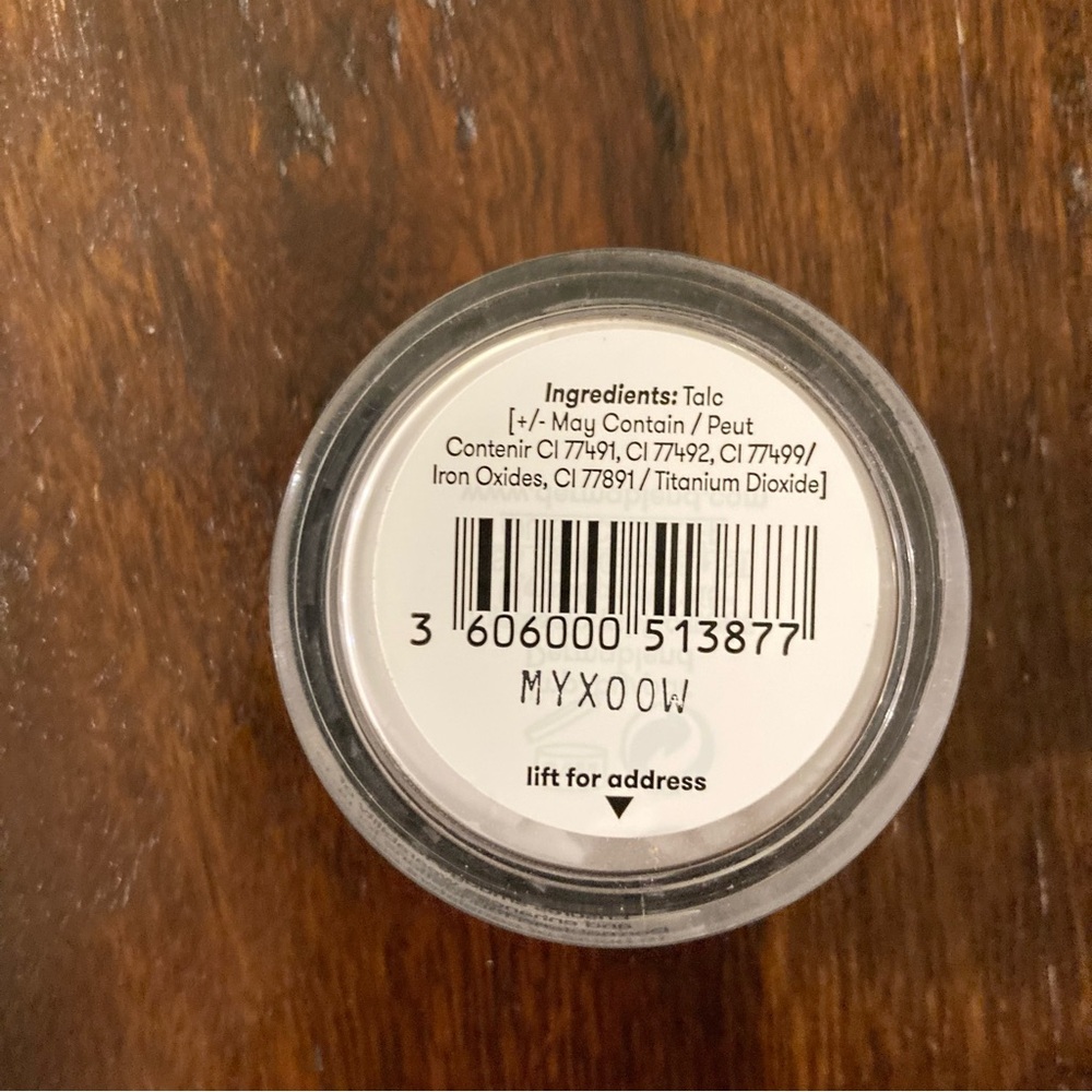 Dermablend Loose Setting Powder Makeup - Picture 4 of 4